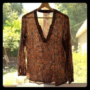 Multicolored, light weight long sleeved top